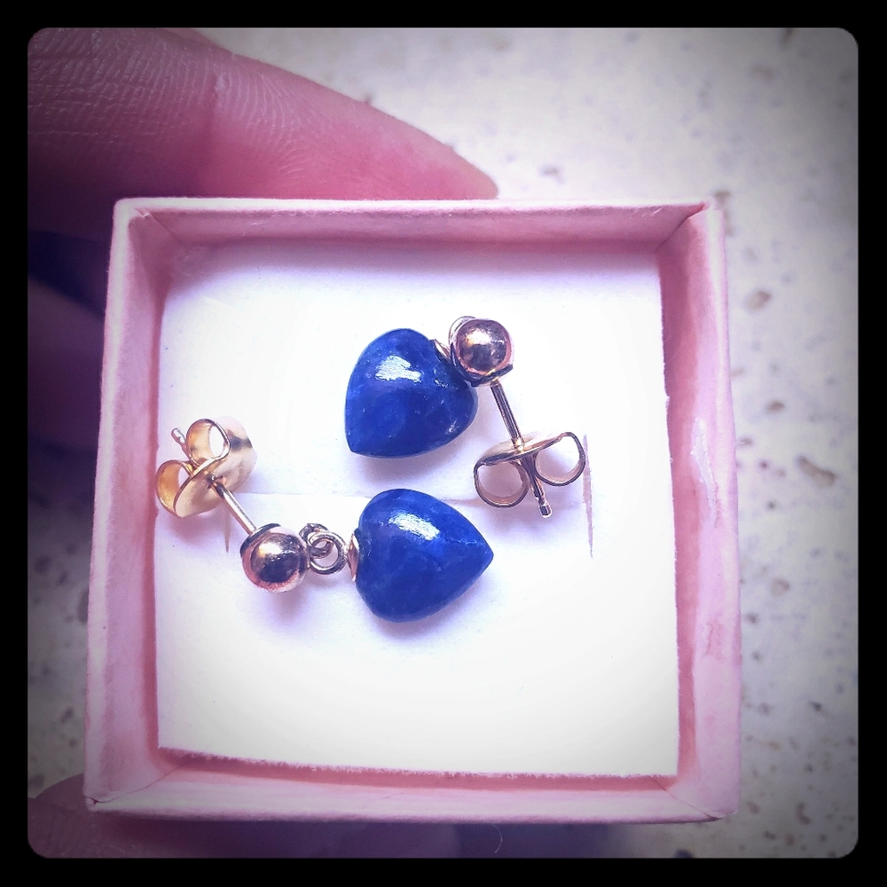 14k lapis lazuli heart earrings